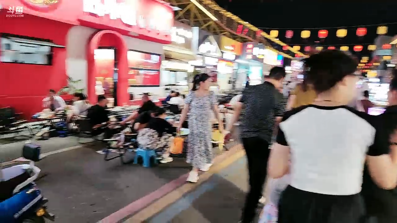 高小姐家的鱼好吃，主播来吃过，哪个高小姐开的小饭馆？连锁吗？