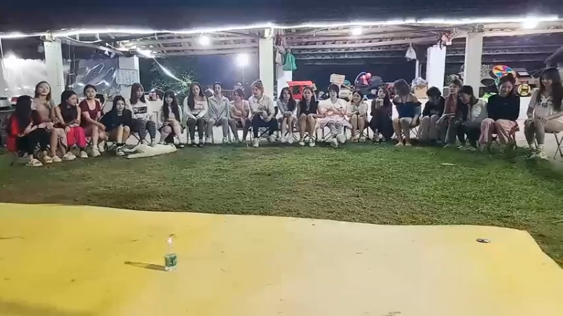 听歌识曲游戏，最后一首歌答不出，肖哥大口吃啊