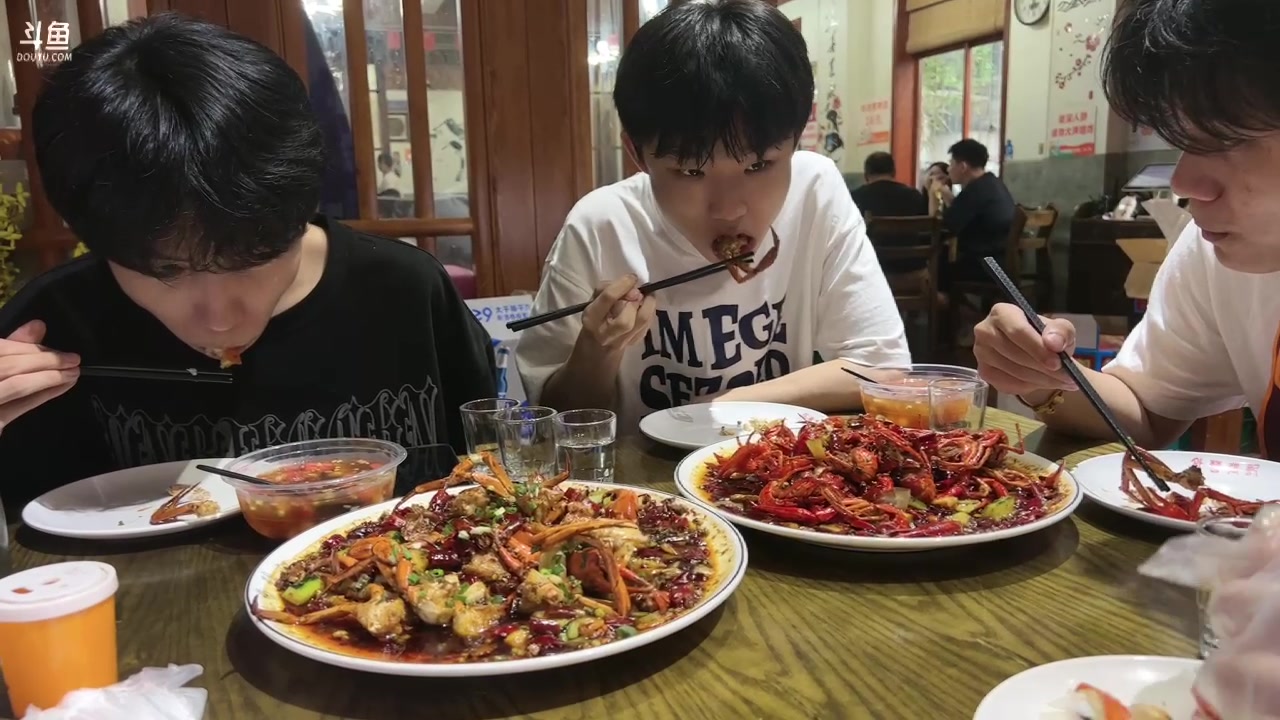 【2023-06-18 17点场】李知恩nn：16:00见～21岁咯