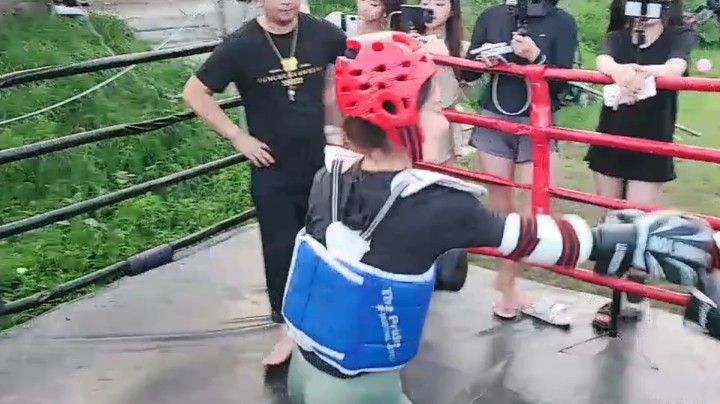 第三场蓝方一比零