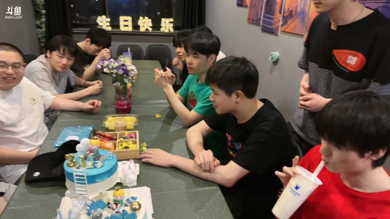 我在斗鱼看DL丶拖米直播王者荣耀