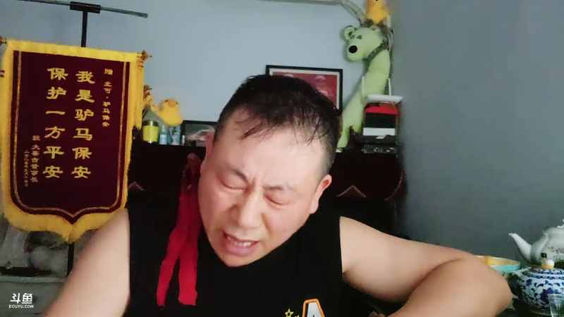 纯纯的有钱就是哥的黑社会