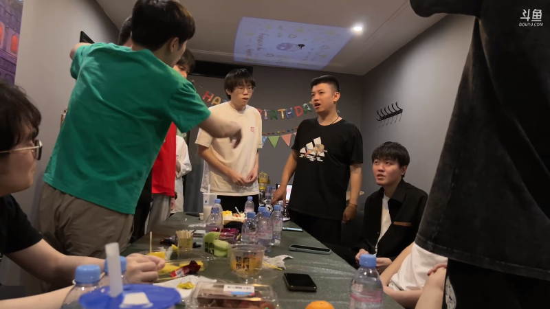 我在斗鱼看DL丶拖米直播王者荣耀