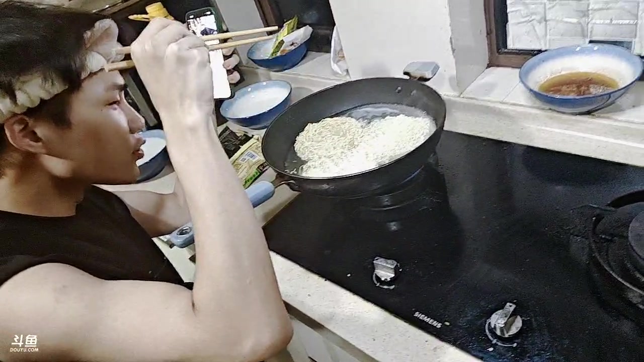 【2023-06-22 00点场】DYG丶小义：开播啦开播啦 88803