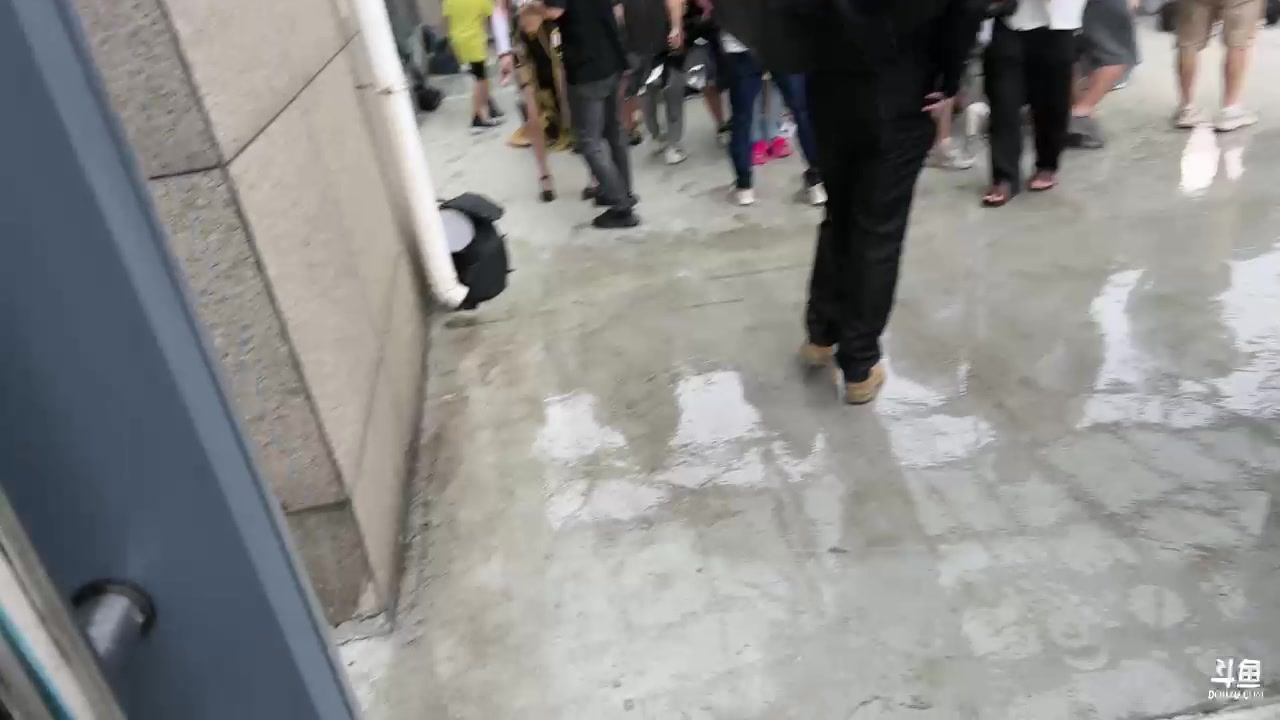 【2023-06-23 15点场】Kiki仔ovo：漫展看小姐姐～