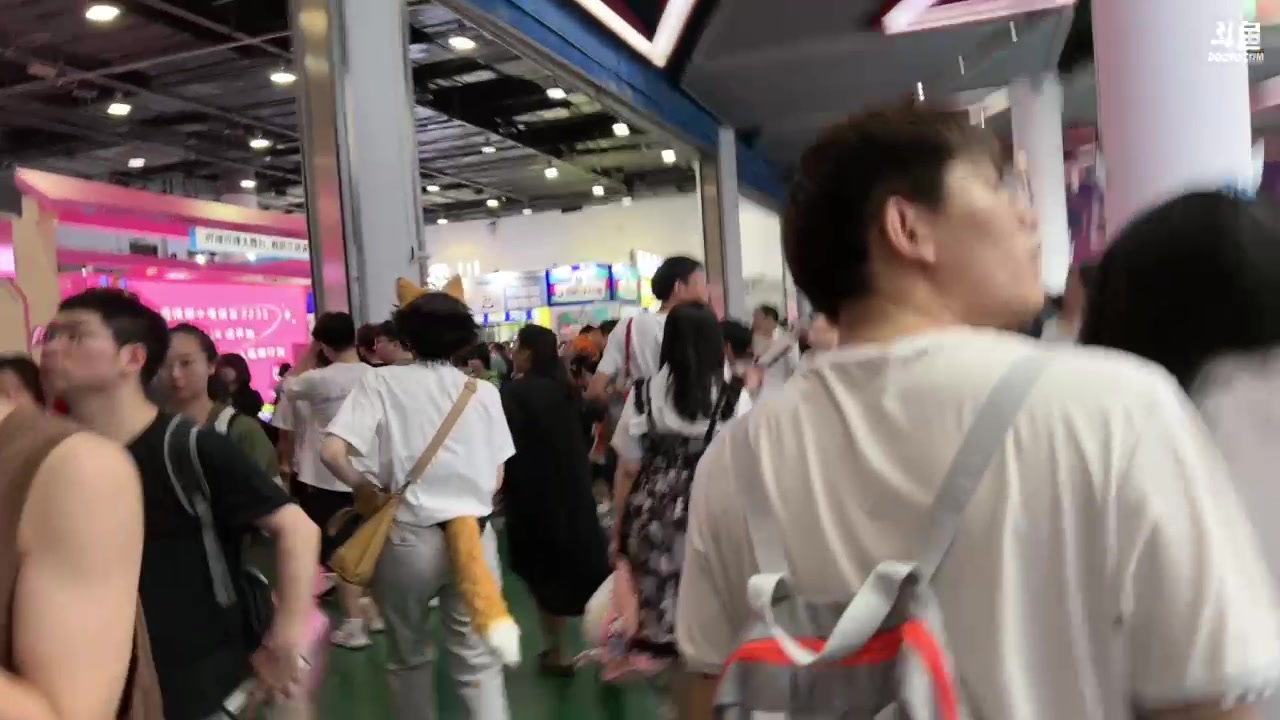 【2023-06-23 15点场】Kiki仔ovo：漫展看小姐姐～