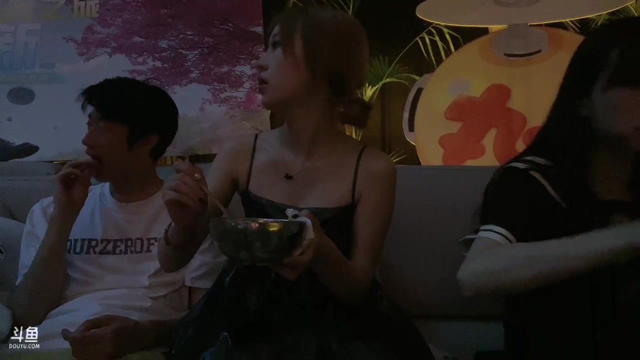 【2023-06-24 19点场】晴晴跑不动：【黄金双倍】三亚录节目的最后一天啦