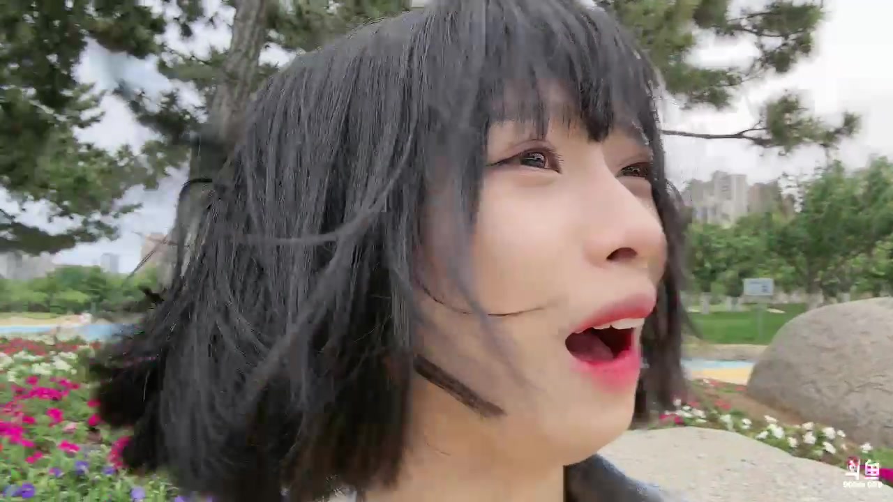 【2023-06-27 14点场】小溫dududu：【小奶团】在威海，不定时户外直播～