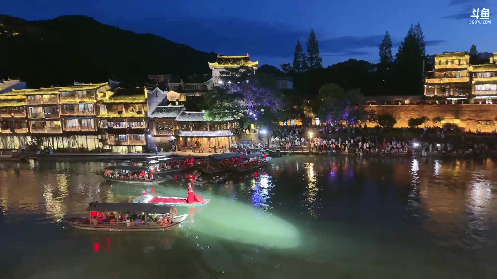 【2023-06-27 19点场】峡谷杀神酱油瓶：已到凤凰古城兄弟们！