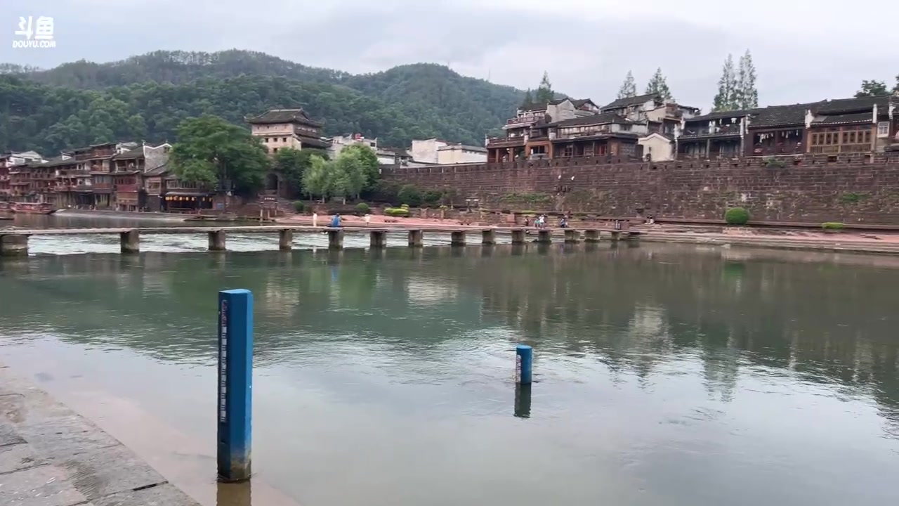 【2023-06-29 06点场】石页的第一根矛s：石页：出发凤凰古城！
