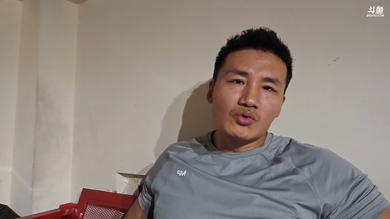 牙齿做了一根管要八千块钱