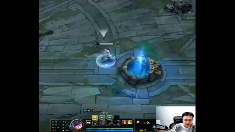 玩辅助剑姬也能c，这就是刚神吗