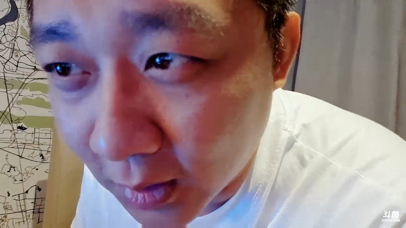 胖头鱼给刷礼物的磕头