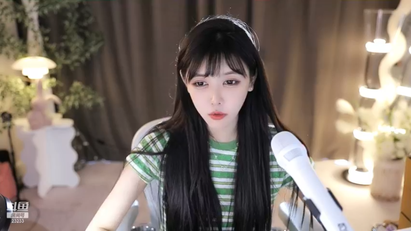 【2023-07-01 15点场】喵小莎：中午12点。晚上10点。