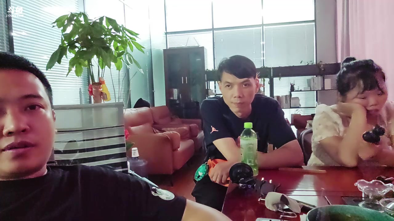 【2023-07-03 18点场】大嘴love：生活就是要快乐