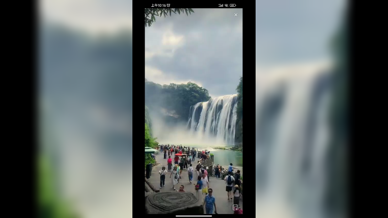 今天来贵州看黄果树瀑布的人很多