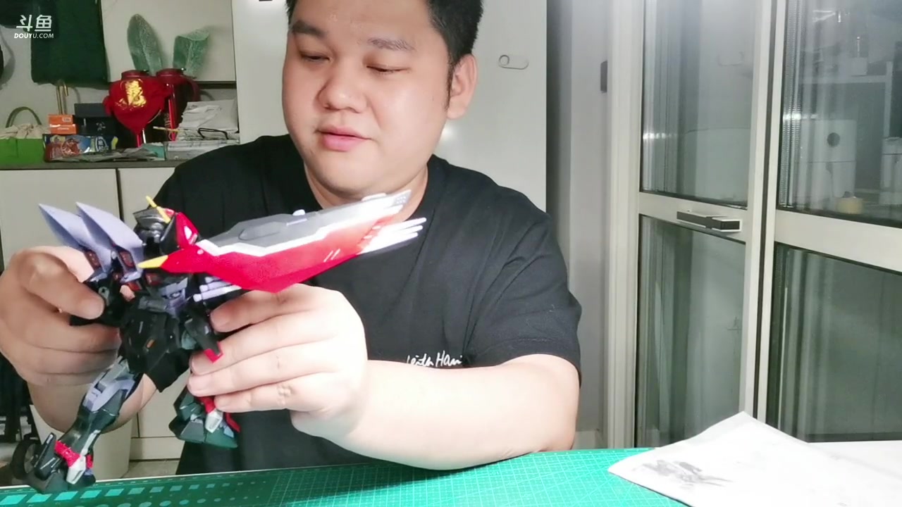 【2023-07-04 19点场】尐表哥：晚点回来直播，出门一趟！