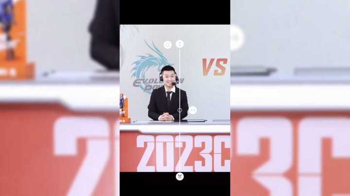 相机承受不了那么帅气的脸，结果就是把相机给帅爆了
