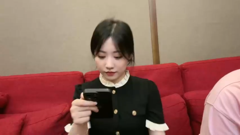 【2023-07-07 20点场】杨一歌：杨一歌：刚到合肥晚点来～11258