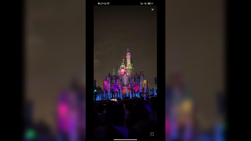 上海迪士尼晚上的灯光秀