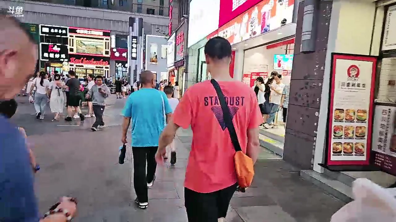 【2023-07-10 18点场】大嘴love：郑州【日行一善】！