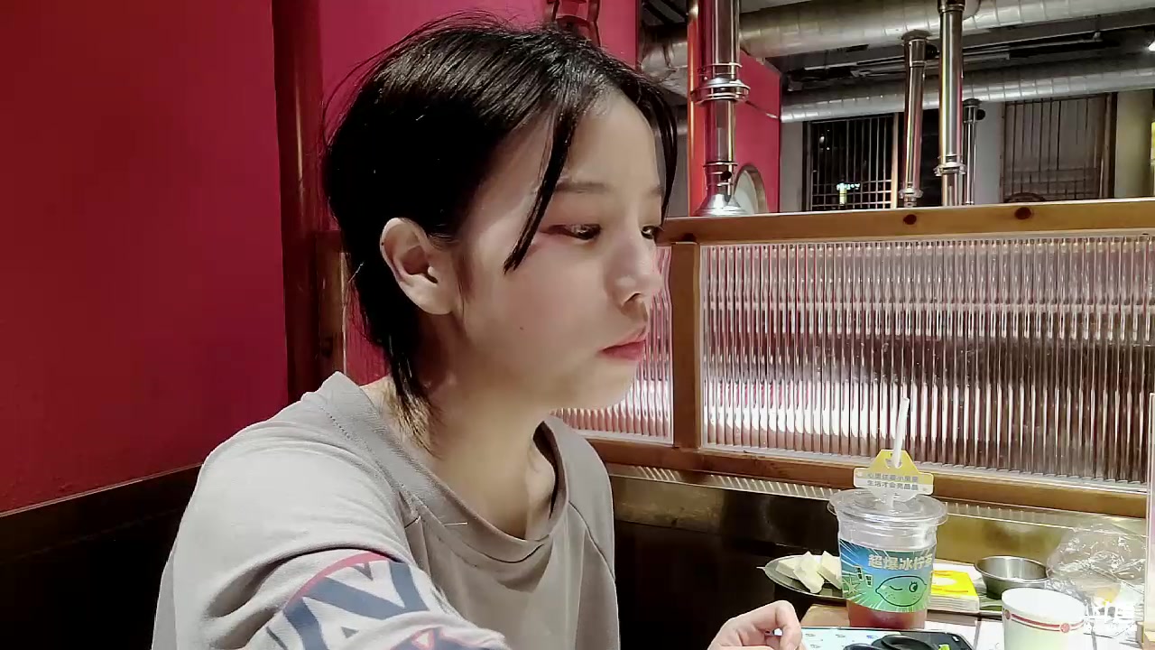 【2023-07-08 23点场】唐6儿：【小奶团】背疼休息一天晚点可能播户外