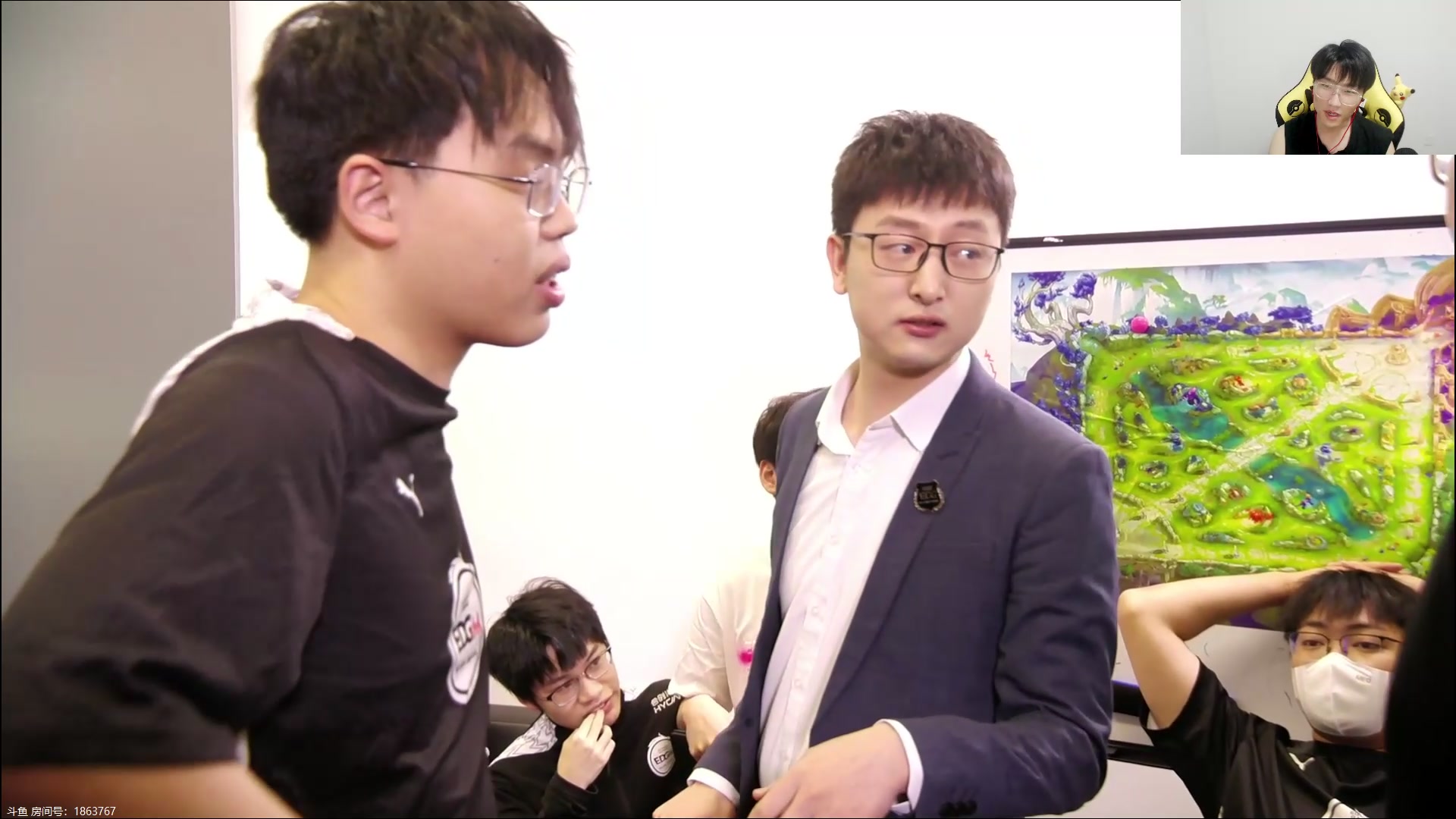 【2023-07-13 16点场】解说潇洒：上海EDG.M  VS  RNG.M