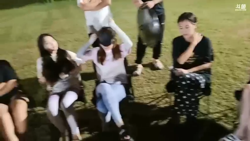 拳哥说游戏规则，小慧听懂了，肖哥还是不太懂啊