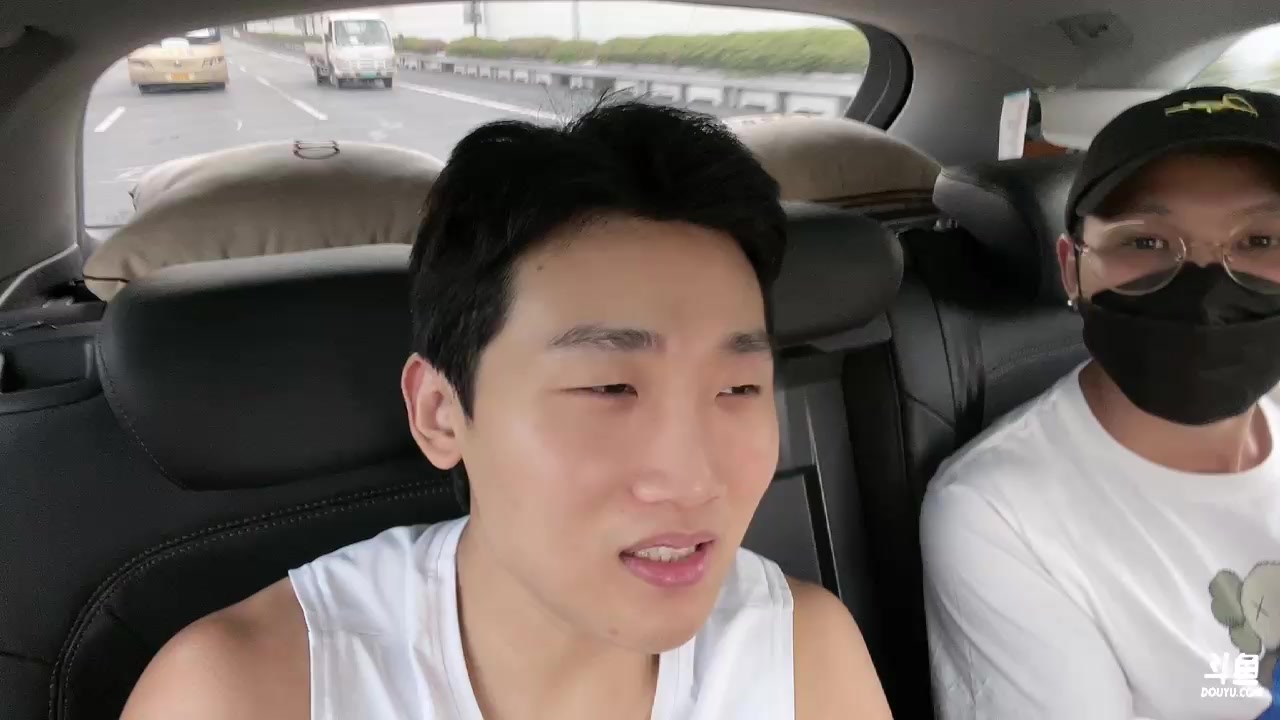【2023-07-14 17点场】胸肌很大的良小伞：钻粉卡！14号晚上广州户外！巨龙族集合！