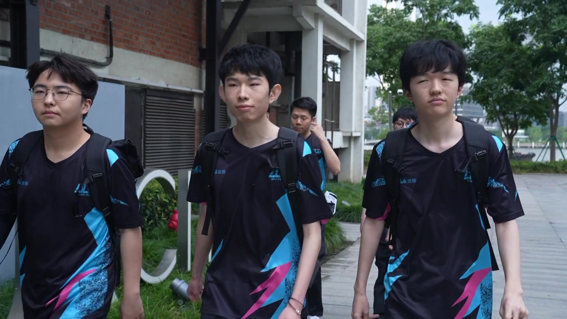 【2023-07-15 16点场】无畏契约赛事：直播丨FPX vs BLG 半决赛