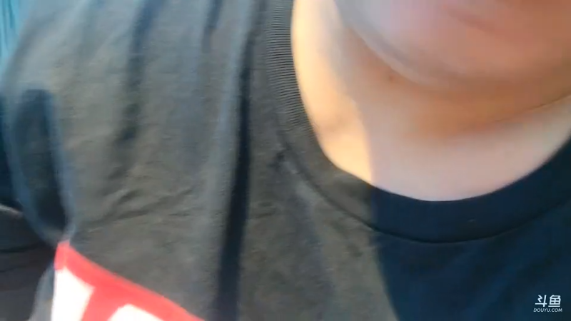 男人也开始找有钱的干蝶啦？
