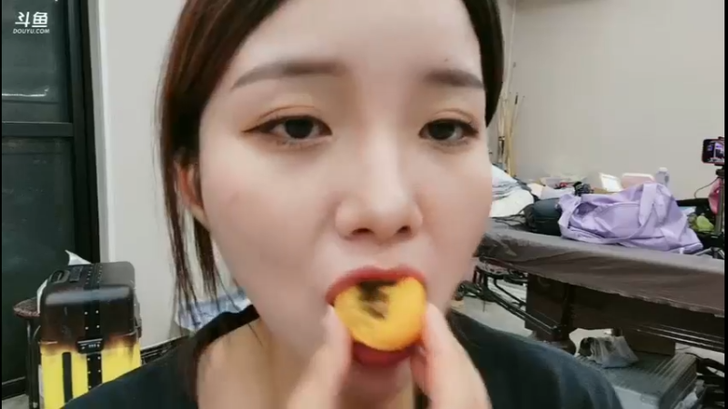 小梦仙今天是超级VIP可以吃大餐