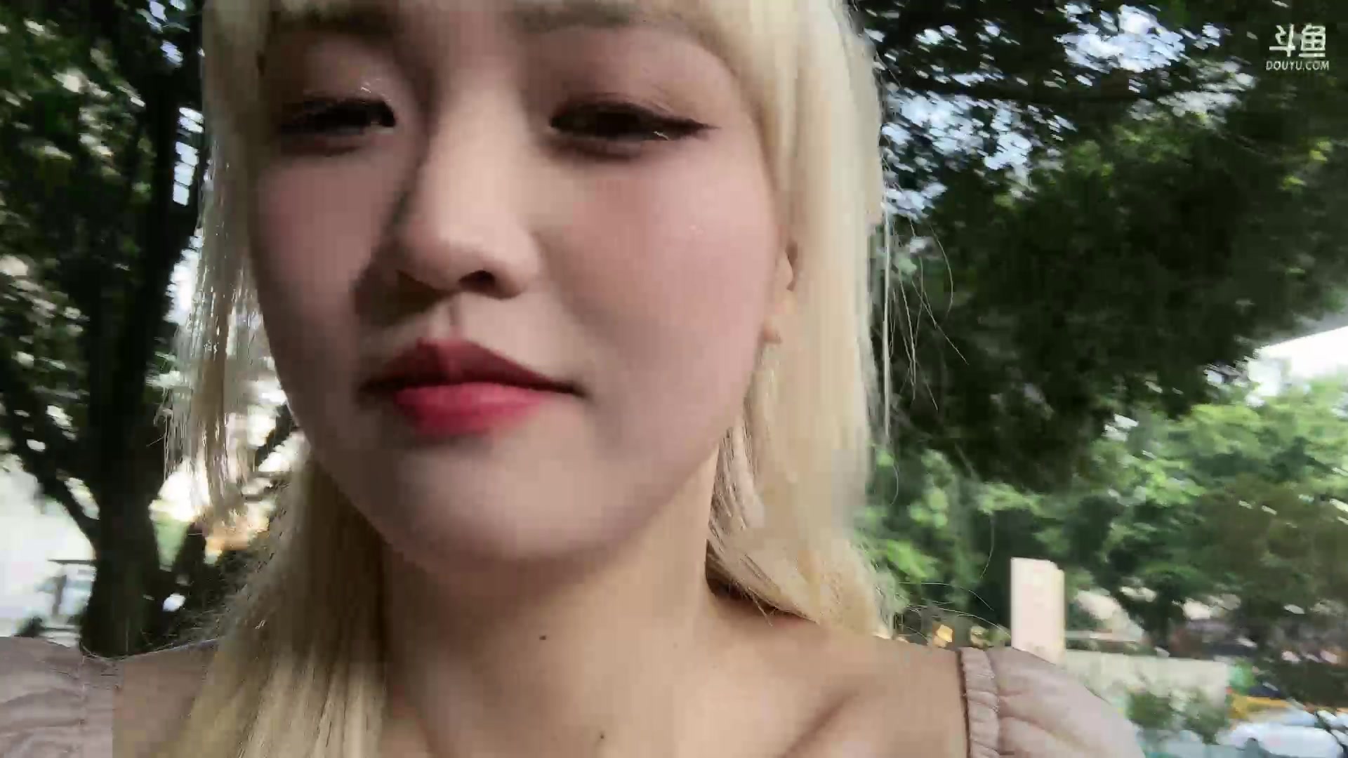 【2023-07-17 18点场】宝贝薇阿：薇薇：原皮露出 啵一会会