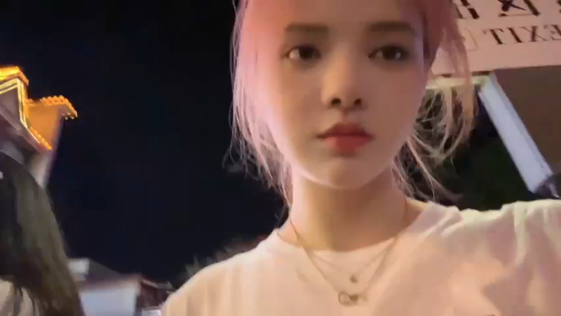 【2023-07-17 22点场】野生小师妹：刚到重庆，出门找找好吃的