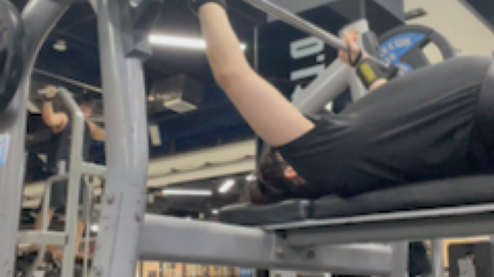 每天先健身再播 充实自己 坚持吧