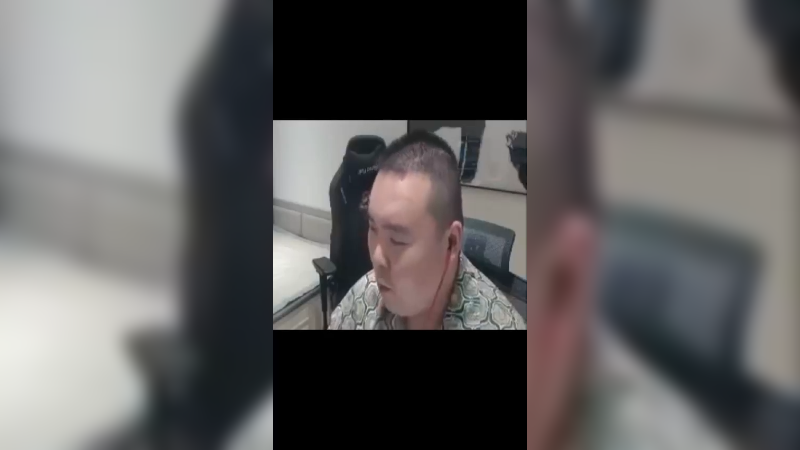 小小年鹏 可笑可笑