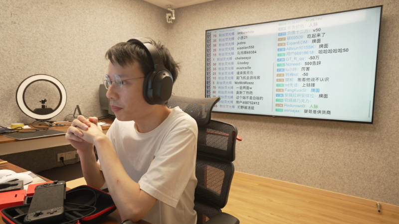 我在斗鱼看超级小桀直播马里奥制造