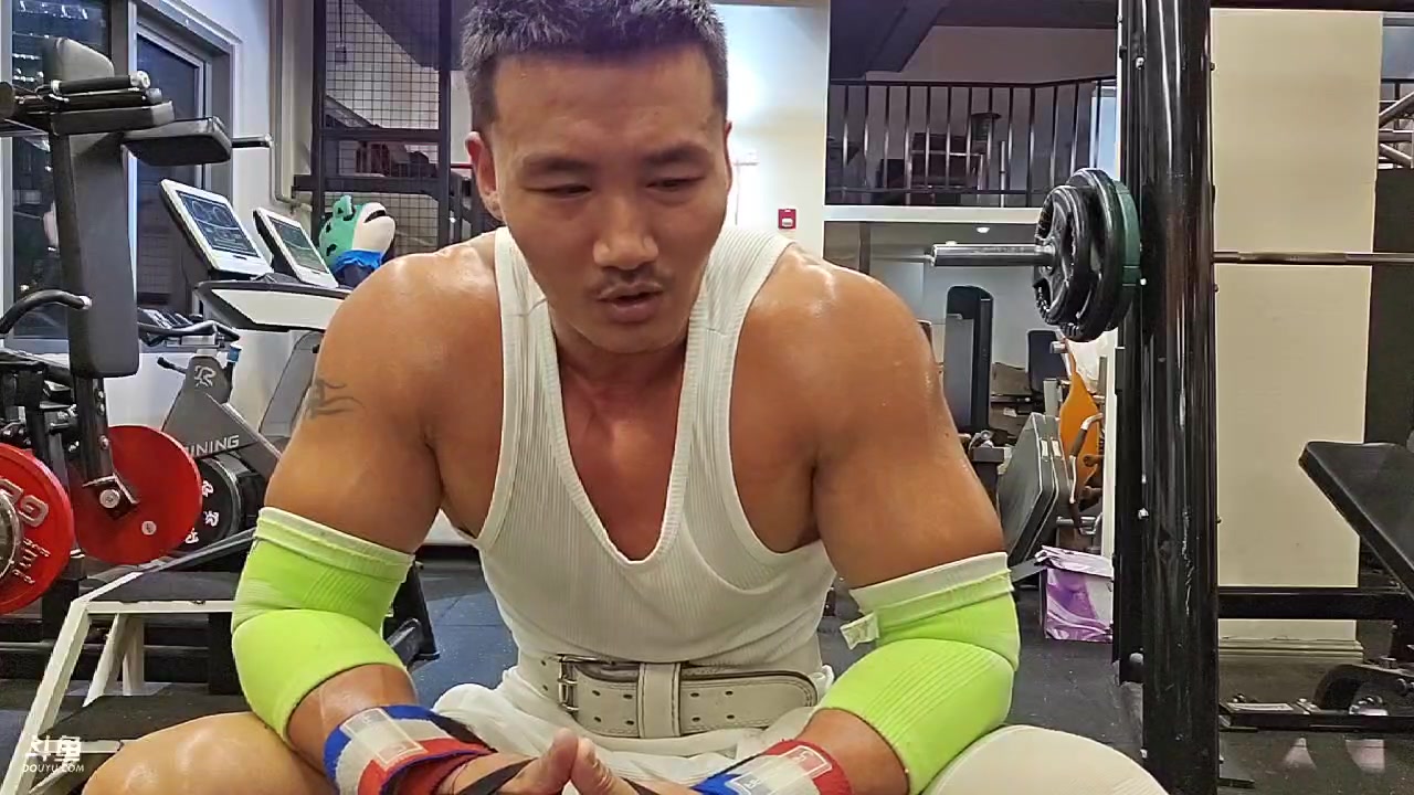 【2023-07-23 20点场】黑人毅：休息会，晚点播个夜宵