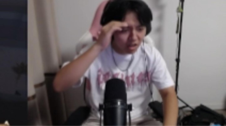 这就是听人劝吃饱饭是吗？ 服务器每天都有大家的反馈 我也积极解决 可是这种要求？没见过