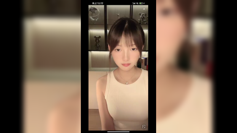 美女在家直播，真好看啊