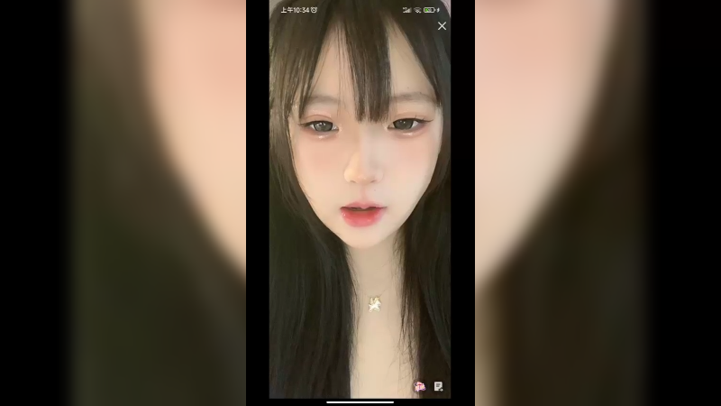 一个很卡哇伊的美女小姐姐