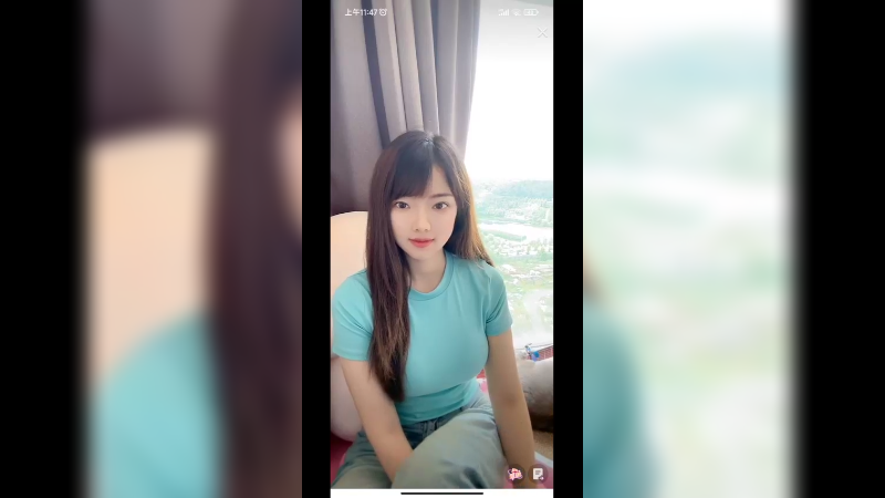 好可爱的小姐姐啊，在家直播赚钱