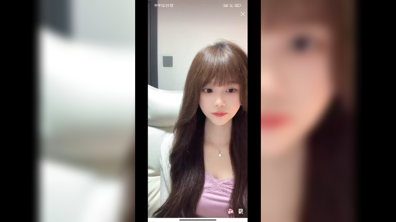 很可爱的小姐姐啊