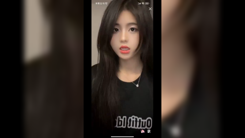 美女身材真好，可爱