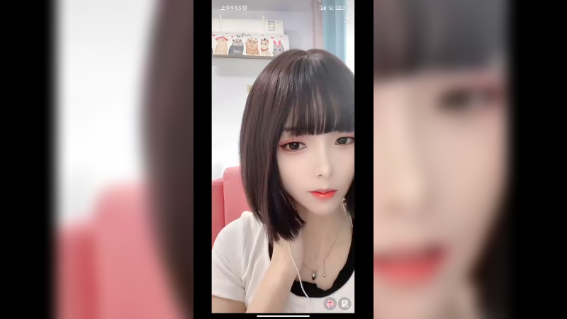 好可爱的美女小姐姐，就是很少说话