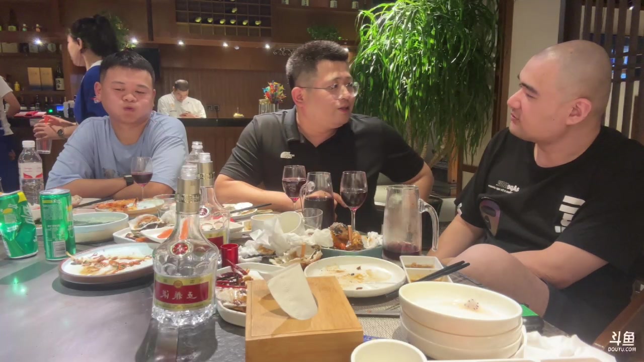【2023-07-25 19点场】黑欢喜：女主播：铁岭粉丝聚会。。。