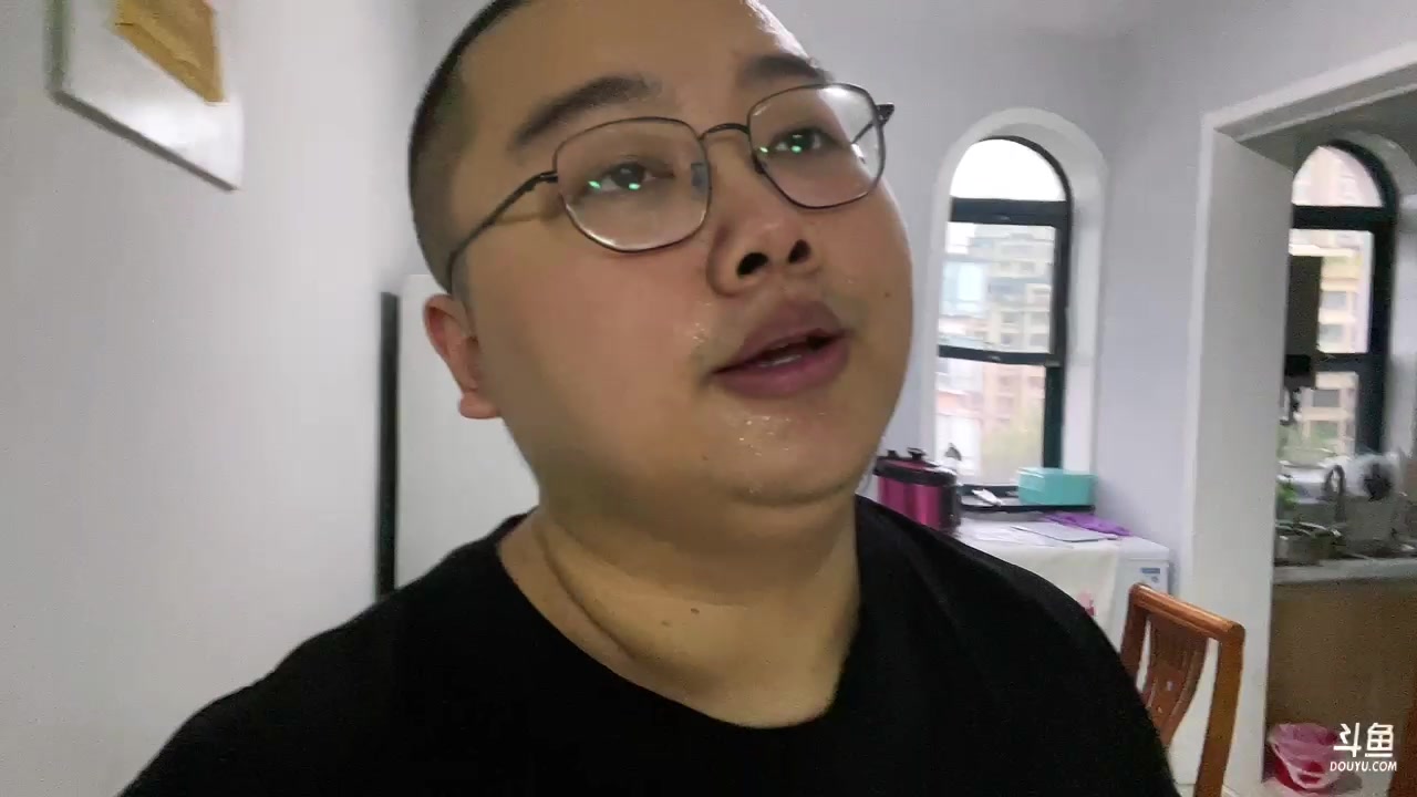 【2023-07-28 18点场】驴酱的冯雨大王：手机没充进去电，大家稍等