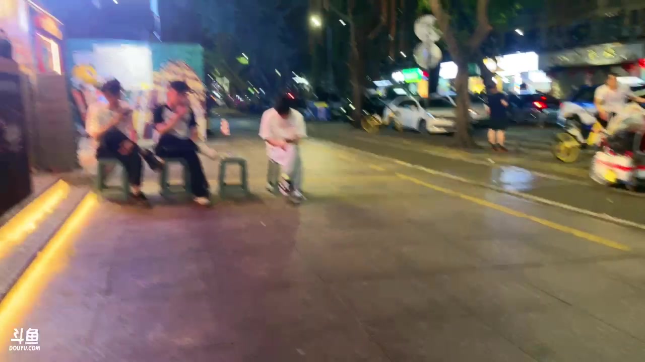 【2023-07-27 22点场】LMQ丶小搞笑：刚玩完密室，现在去吃饭