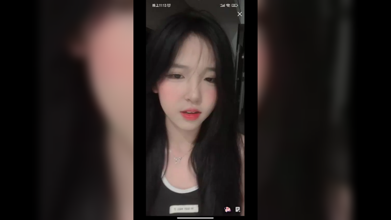 好可爱的小姐姐啊，就是嫩