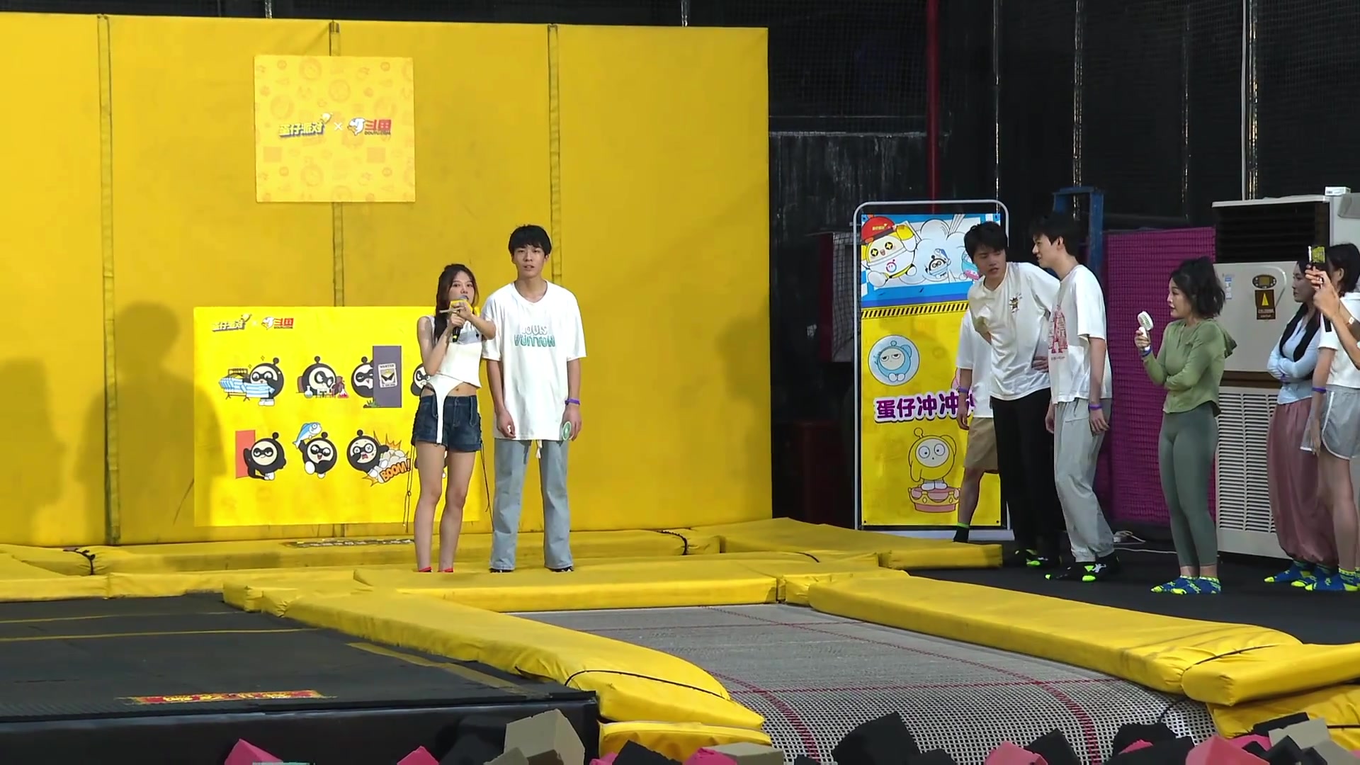 【2023-07-31 18点场】李知恩nn：录制节目 8点左右播